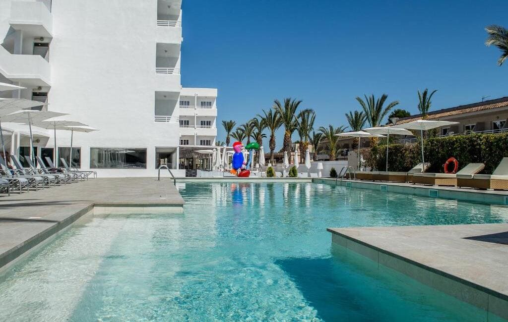 basen w BQ Sarah Hotel, Najlepsze hotele w Can Picafort 