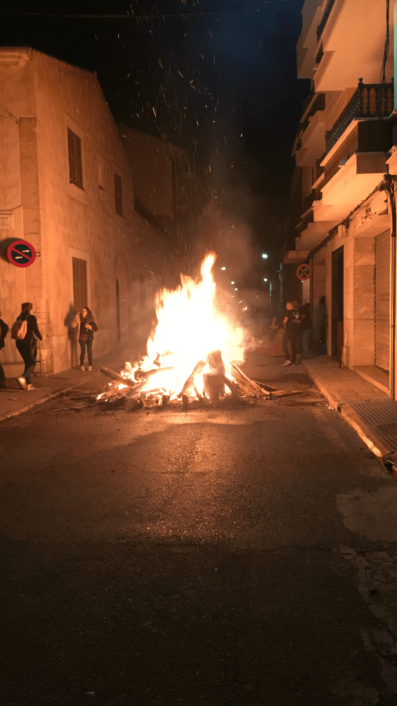 ognisko, obchody Sant Antoni na Majorce